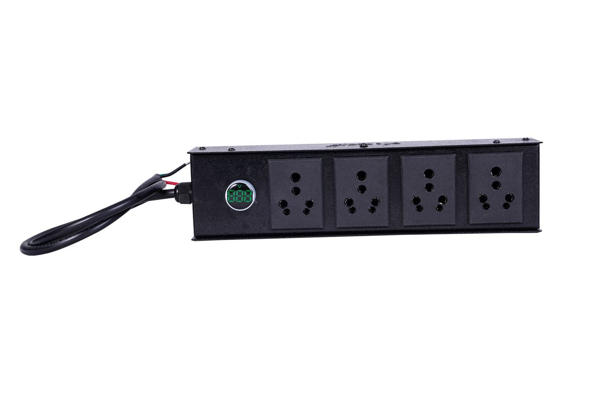 O1e Step 4-socket power distribution box, front view